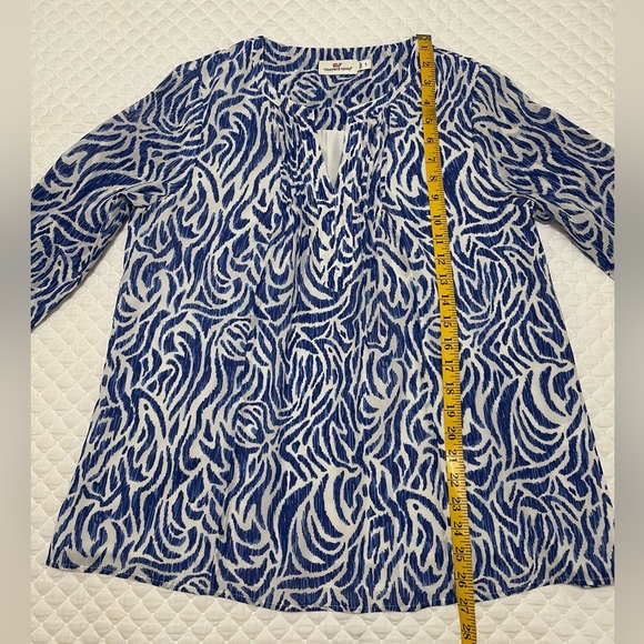 Vineyard Vines Nautical Zebra Print Pintuck Blouse in Royal Ocean S in EUC - Picture 7 of 9